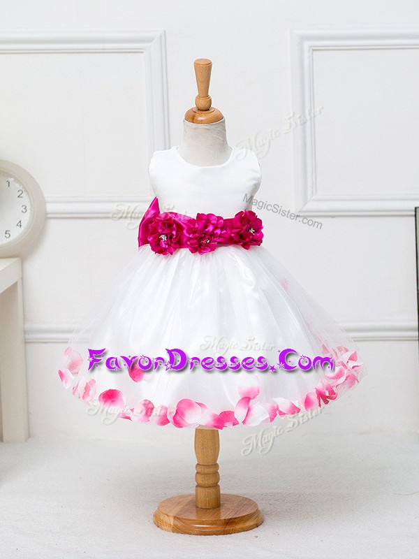  Tulle Scoop Sleeveless Zipper Appliques and Hand Made Flower Toddler Flower Girl Dress in White
