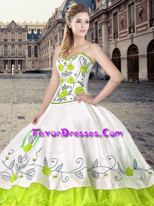  White Organza and Taffeta Lace Up Sweetheart Sleeveless Floor Length Quinceanera Gown Embroidery