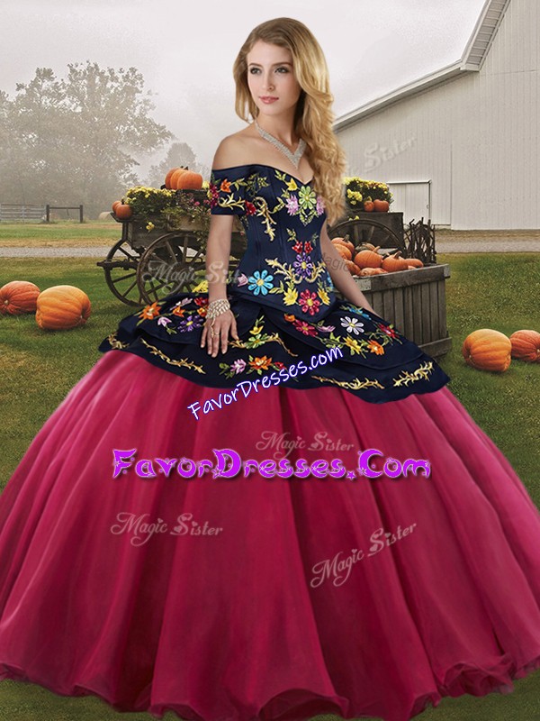 Sophisticated Red And Black Sleeveless Embroidery Floor Length Quinceanera Dress