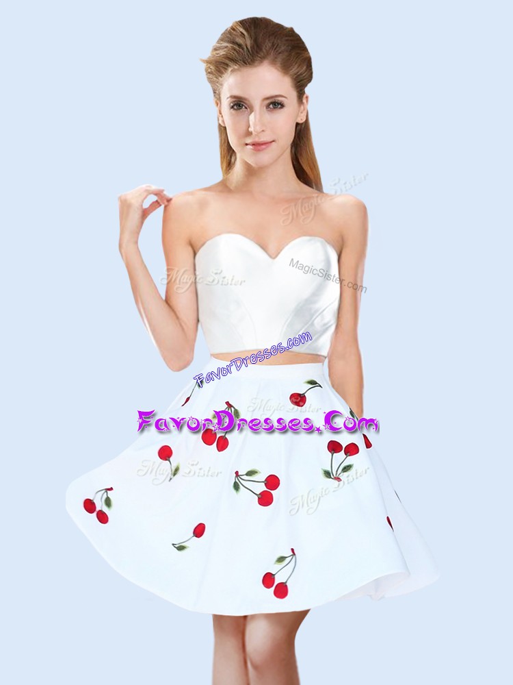 Stylish White Two Pieces Sweetheart Sleeveless Satin Mini Length Lace Up Pattern Quinceanera Court Dresses