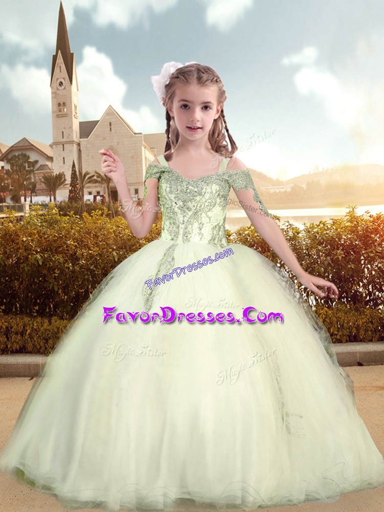  Off The Shoulder Short Sleeves Tulle Pageant Dress for Girls Beading and Appliques Lace Up