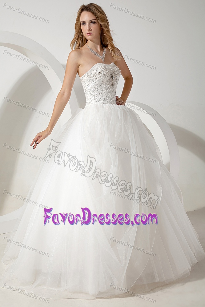 2012 Special Long Tulle Bridal Dress for Church Wedding with Beading
