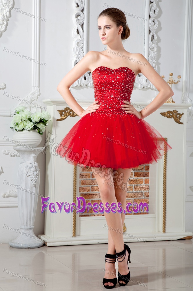 Sweetheart Mini-length Red Tulle Homecoming Dress with Beading and Ruffles
