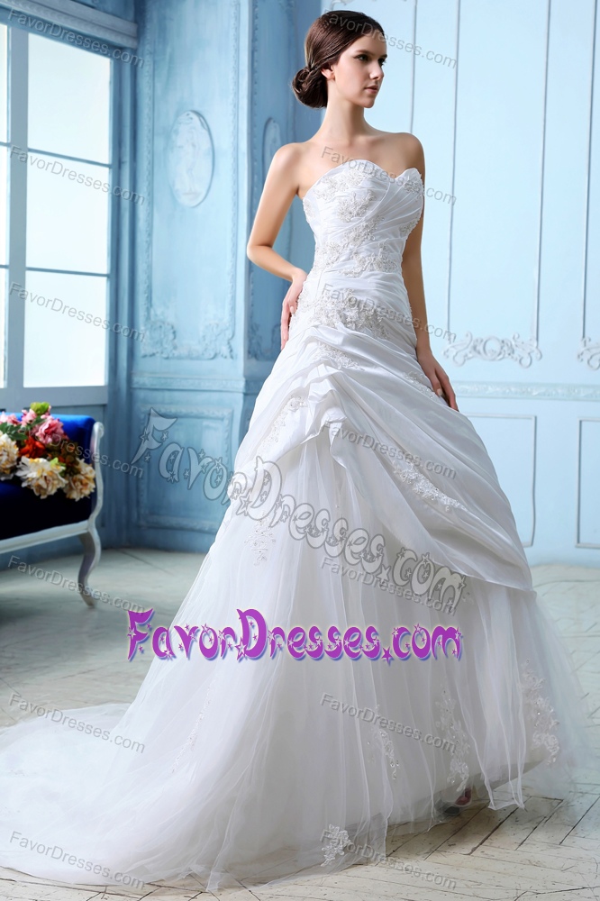 Dazzling Sweetheart Court Train Wedding Gown Dress with Ruching