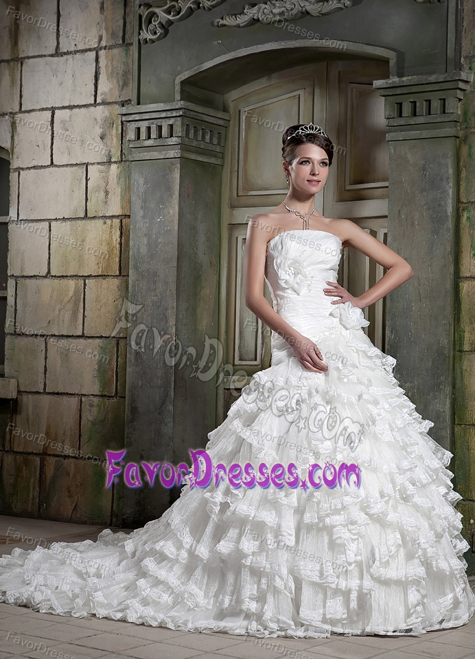 Strapless Chapel Train Perfect Wedding Gown in Organza and Taffeta