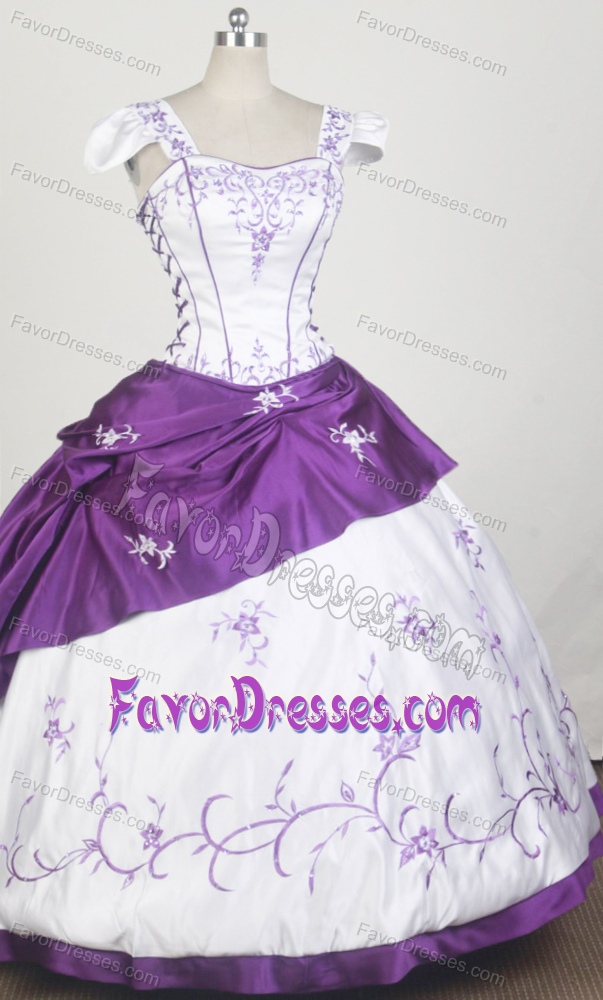 Beautiful White and Purple Square Nice Sweet 16 Dresses with Embroidery