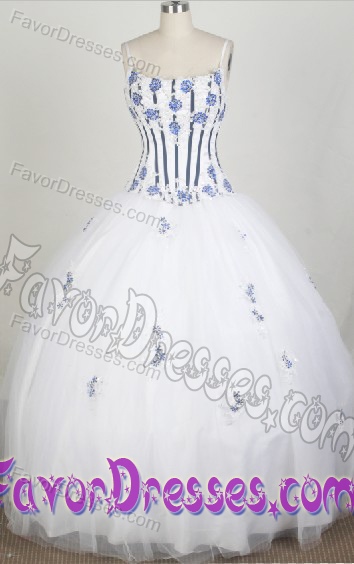 Luxurious Straps Appliqued Real Sample Quince Dresses in Tulle