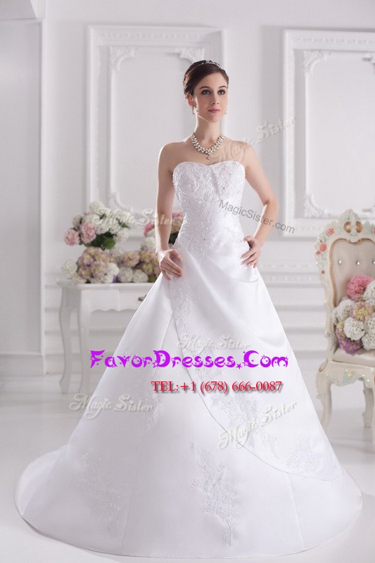  Sweetheart Sleeveless Satin Wedding Gowns Beading and Appliques Brush Train Zipper