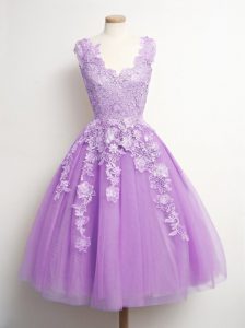 Best Tulle V-neck Sleeveless Lace Up Appliques Bridesmaids Dress in Lilac
