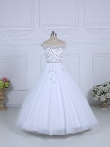 Sleeveless Beading Lace Up Wedding Gowns with White Court Train