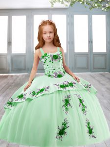 Superior Sleeveless Satin Sweep Train Lace Up Little Girls Pageant Gowns in Apple Green with Embroidery