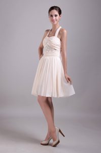 Elegant Empire Halter Top Knee-length Chiffon Ruched Prom Dress with Beading