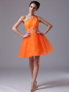 Pretty Orange Organza One Shoulder Mini Prom Dresswith Beading