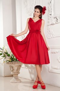 Red V-neck Knee-length Taffeta Prom Dress with Hand Made Flowers