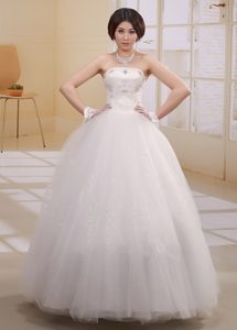 Ball Gown Dresses for Wedding with Beadings and Bowknot in Satin