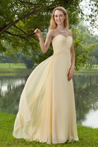 Light Yellow Sweetheart Ruched Chiffon Summer Holiday Prom Dress