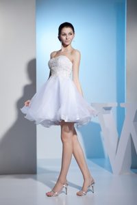 Turn Heads Sweetheart White Mini Wedding Dresses with Colorful Beading