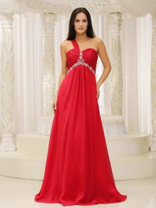 Elegant Single Shoulder Red Ruched Maxi Dresses with Appliques in Chiffon