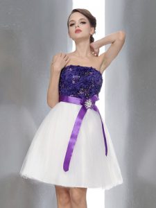 Sleeveless Knee Length Beading and Sashes ribbons Zipper Prom Party Dress with White And Purple