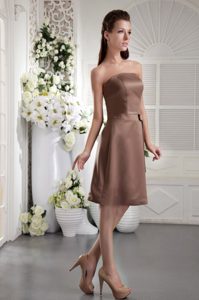 Brown Empire Strapless Knee-length Satin Prom Bridesmaid Dress on Sale