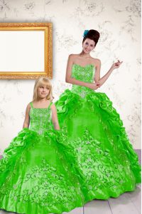 Hot Selling Quinceanera Dresses Military Ball and Sweet 16 and Quinceanera and For with Beading and Embroidery and Pick 